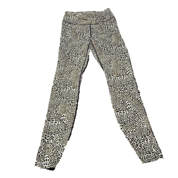 Nike Pants - Nike Cheetah Print Leggings Women Size‎ XS Dri-Fit Yoga Gym Athleisure Stretchy